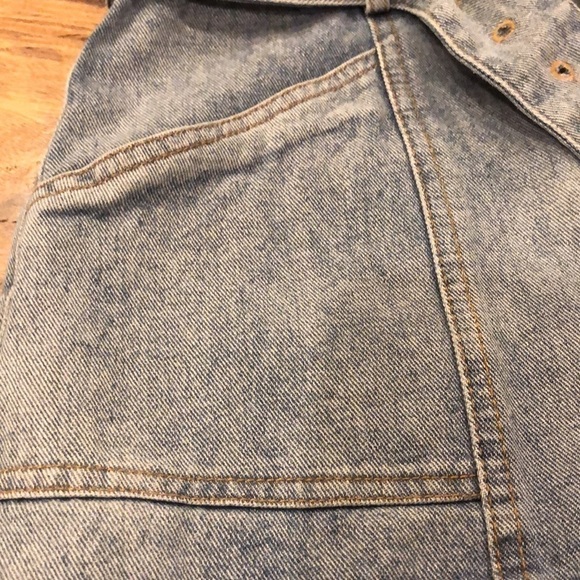 Le Lis Kesha High Waisted Denim Shorts M - Picture 4 of 8